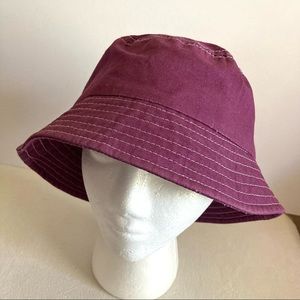 Urban Outfitters bucket hat